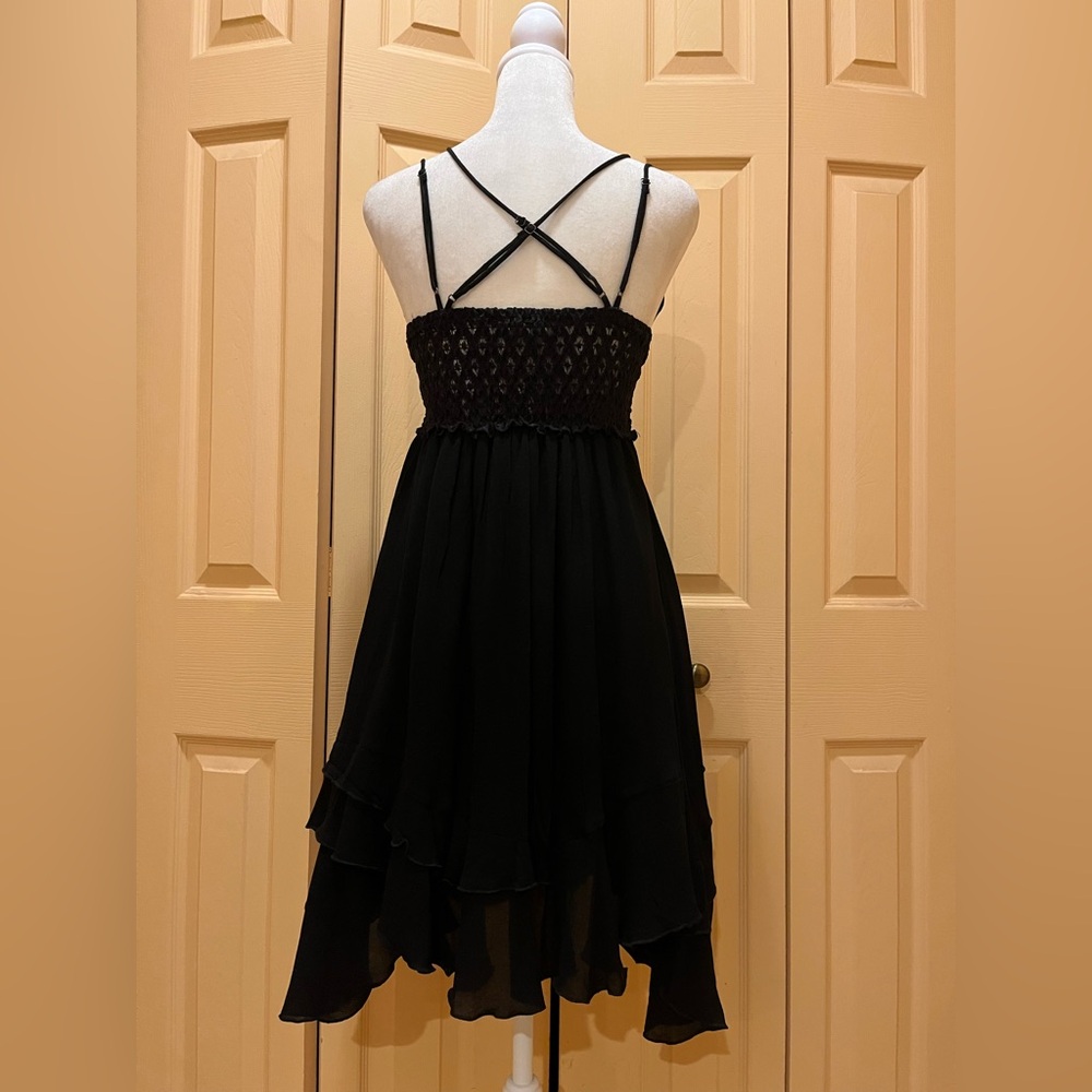 Lace bodice mini black dress. V-neck, A-silhouette skirt, uneven hem. NWT. Sz S - Picture 7 of 16